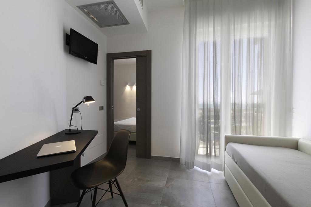 Hotel Eden Alba Adriatica Eksteriør billede