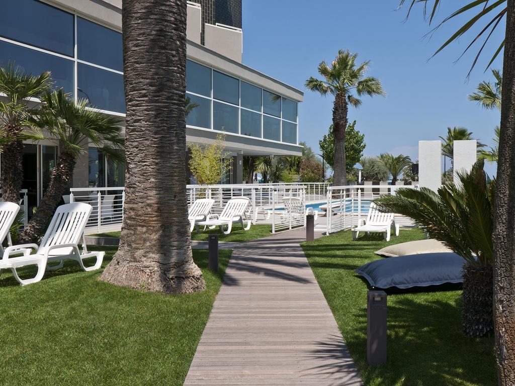 Hotel Eden Alba Adriatica Eksteriør billede