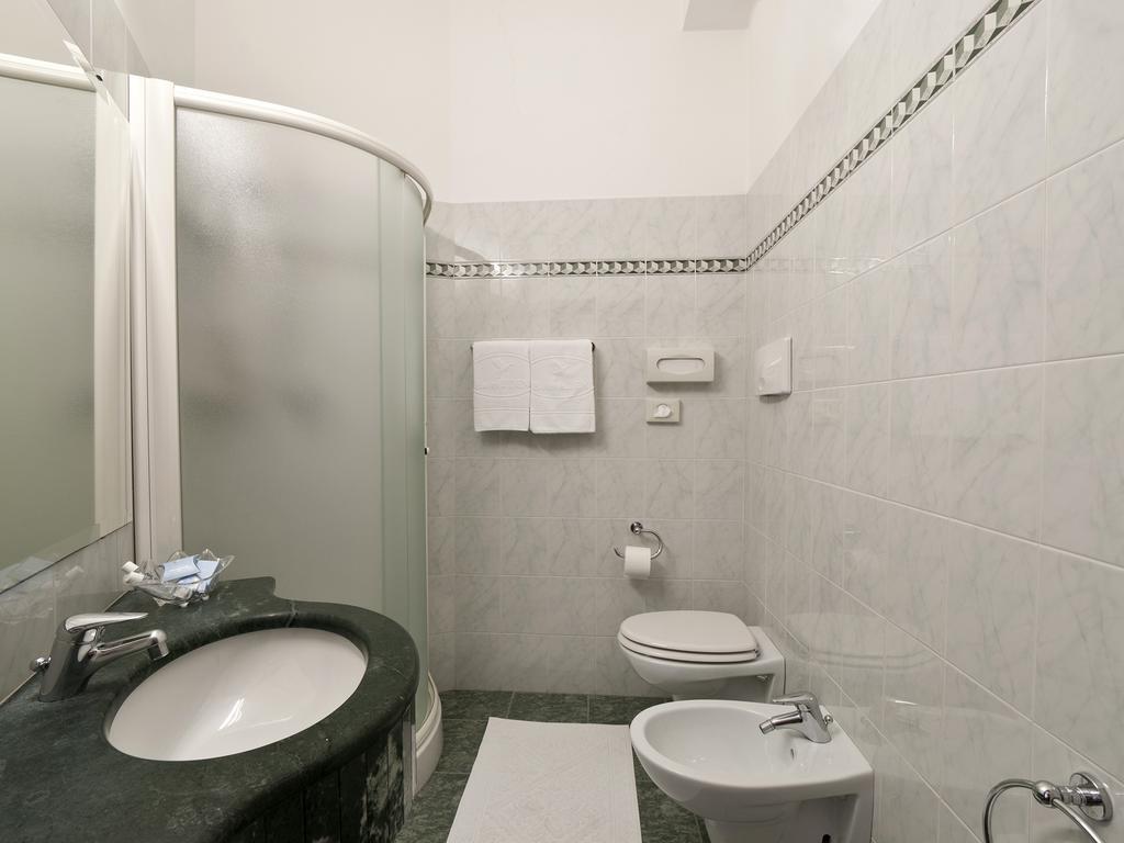 Hotel Eden Alba Adriatica Værelse billede